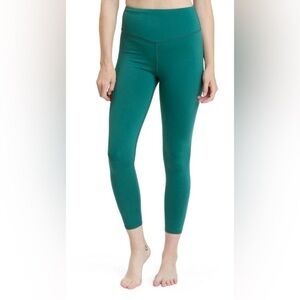 NEW - Threads 4 Thought Shelah Super High-Rise 7/8 Legging 24. Cypress Green.
